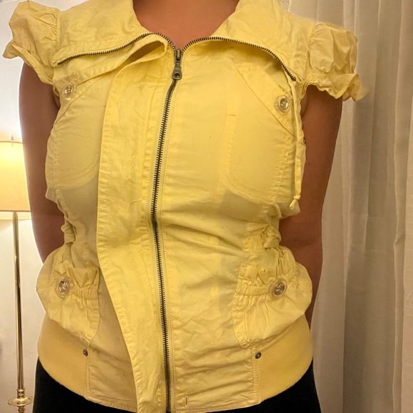 XOXO Tops - Vintage XOXO short sleeve jacket